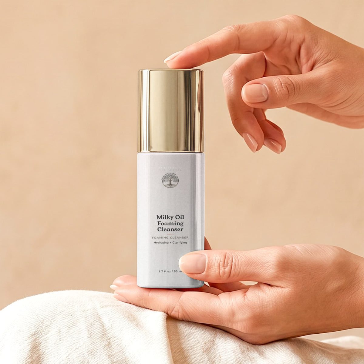 Milky Oil Foaming Cleanser